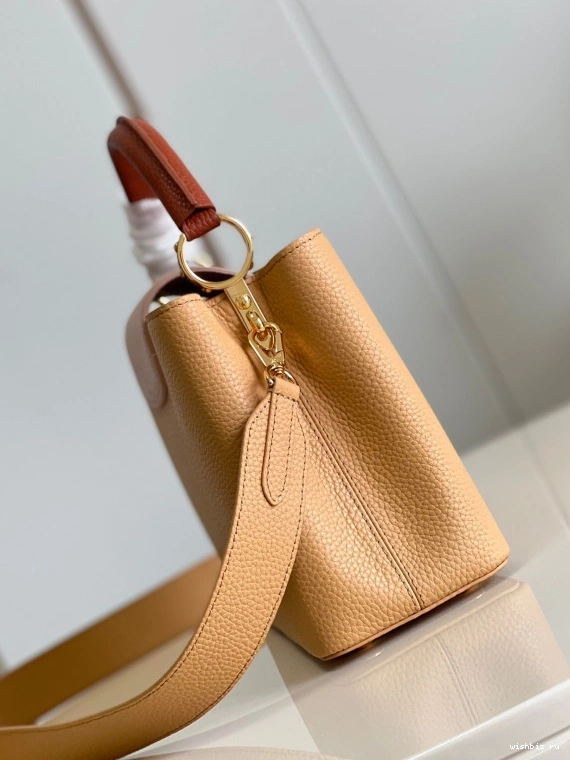 WIS CAPUCINES VUITTON MM LOUIS 0719